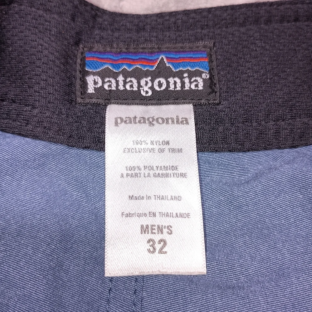 Patagonia Blue Floral Men's board shorts Size 32